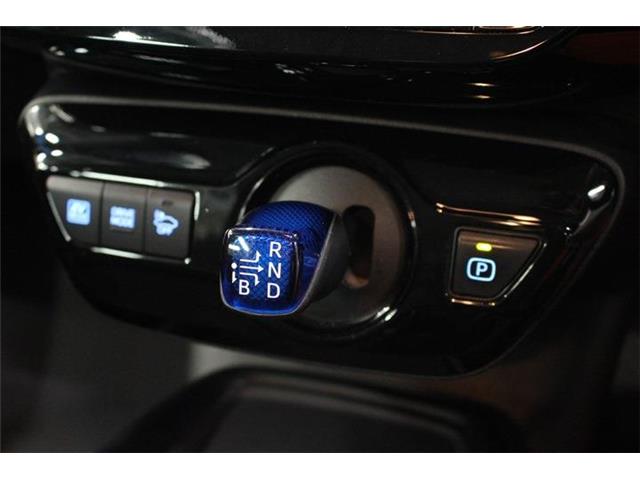 トヨタ プリウス １．８ Ｓ Ｅ－ＦＯＵＲ ４ＷＤ R2年 (北海道) 99