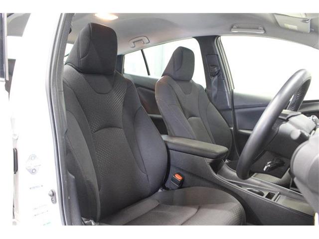 トヨタ プリウス １．８ Ｓ Ｅ－ＦＯＵＲ ４ＷＤ R2年 (北海道) 99