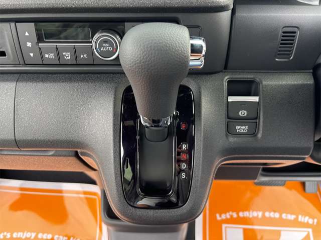 ホンダ Ｎ　ＢＯＸ カスタム ６６０ コーディネートスタイル ２トーン R6年 (近畿) 99