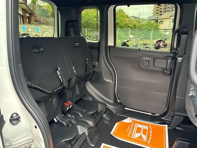 ホンダ Ｎ　ＢＯＸ カスタム ６６０ コーディネートスタイル ２トーン R6年 (近畿) 99