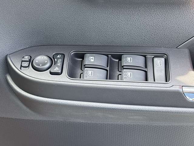 ダイハツ タント ６６０ カスタム ＲＳ R6年 (近畿) 99