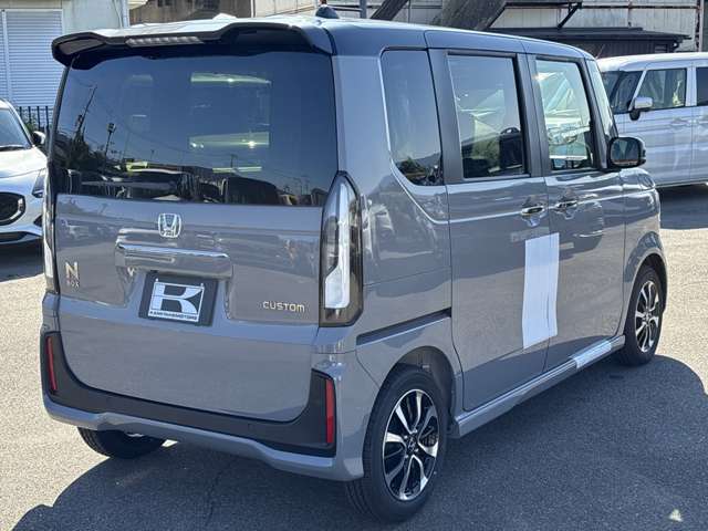 ホンダ Ｎ　ＢＯＸ カスタム ６６０ コーディネートスタイル ２トーン R6年 (近畿) 99