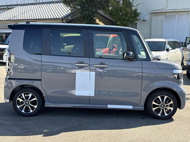 ホンダ Ｎ　ＢＯＸ カスタム ６６０ コーディネートスタイル ２トーン R6年 (近畿) 99