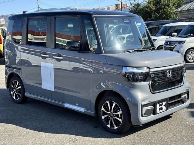 ホンダ Ｎ　ＢＯＸ カスタム ６６０ コーディネートスタイル ２トーン R6年 (近畿) 99