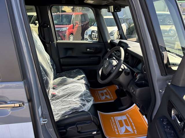 ホンダ Ｎ　ＢＯＸ カスタム ６６０ コーディネートスタイル ２トーン R6年 (近畿) 99