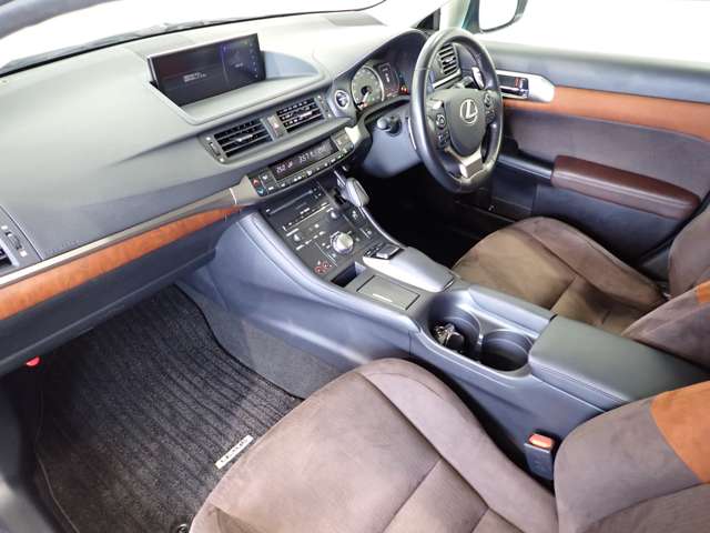 レクサス ＣＴ２００ｈ バージョンＣ H29年 (関東) 99