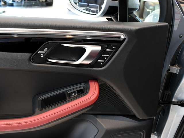 ポルシェ マカン Ｓ ＰＤＫ ４ＷＤ R3年 (関東) 99