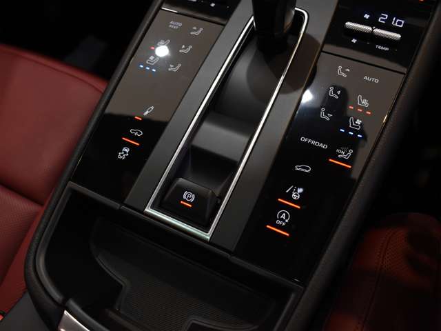 ポルシェ マカン Ｓ ＰＤＫ ４ＷＤ R3年 (関東) 99