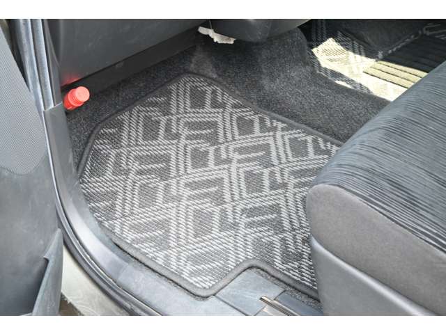 ダイハツ タント ６６０ カスタム Ｘ H22年 (近畿) 99