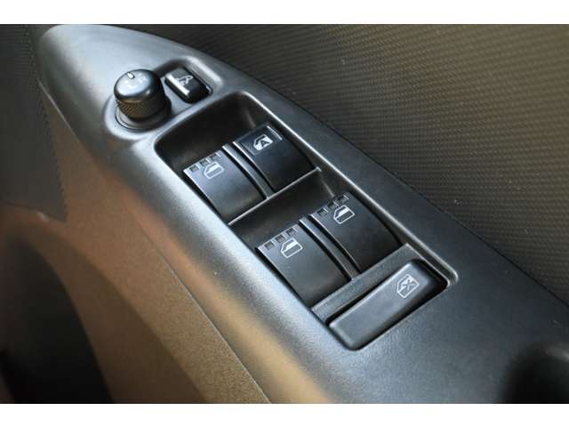 ダイハツ タント ６６０ カスタム Ｘ H22年 (近畿) 99