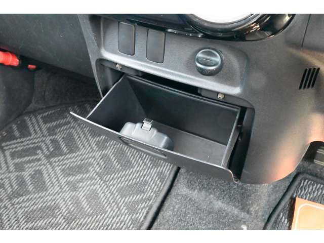 ダイハツ タント ６６０ カスタム Ｘ H22年 (近畿) 99