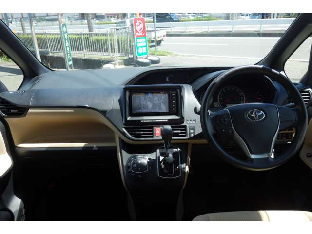 トヨタ ノア ２．０ Ｘ ４ＷＤ H27年 () 99