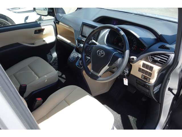 トヨタ ノア ２．０ Ｘ ４ＷＤ H27年 () 99