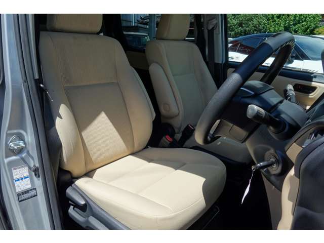 トヨタ ノア ２．０ Ｘ ４ＷＤ H27年 () 99