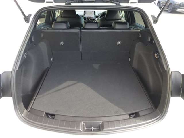 トヨタ カローラ　ツーリング　ハイブリッド １．８ ハイブリッド ＷＸＢ R3年 (東北) 99