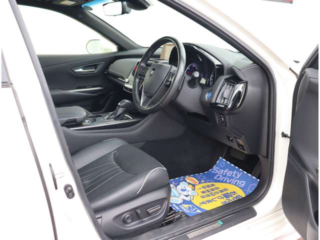 トヨタ クラウン　ハイブリッド ハイブリッド ３．５ ＲＳ アドバンス R1年 (関東) 99