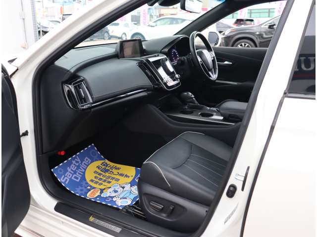 トヨタ クラウン　ハイブリッド ハイブリッド ３．５ ＲＳ アドバンス R1年 (関東) 99