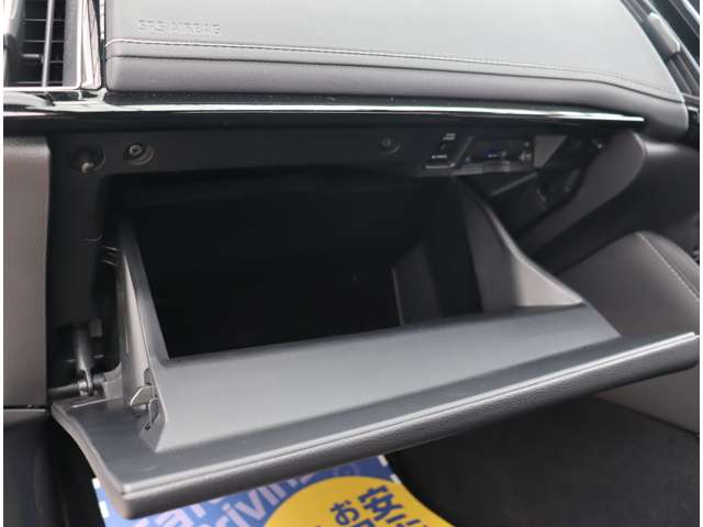 トヨタ クラウン　ハイブリッド ハイブリッド ３．５ ＲＳ アドバンス R1年 (関東) 99