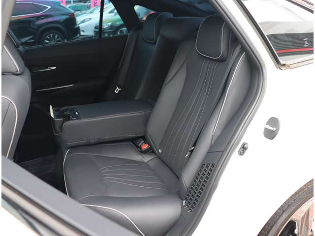 トヨタ クラウン　ハイブリッド ハイブリッド ３．５ ＲＳ アドバンス R1年 (関東) 99