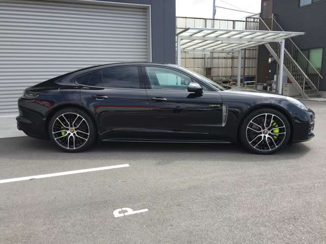 ポルシェ パナメーラ ４ Ｅハイブリッド プラチナ エディション ＰＤＫ ４ＷＤ R4年 (東海) 99