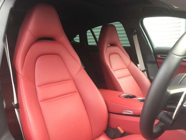 ポルシェ パナメーラ ４ Ｅハイブリッド プラチナ エディション ＰＤＫ ４ＷＤ R4年 (東海) 99