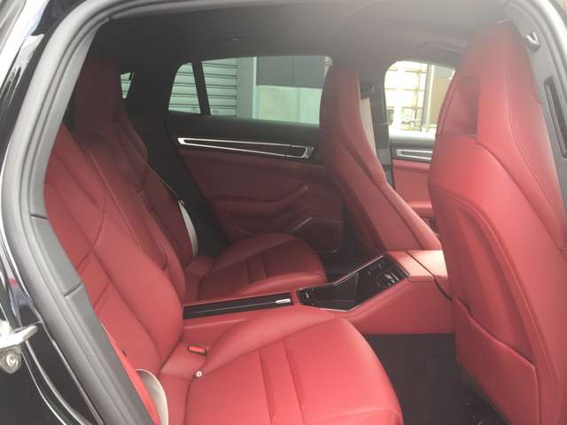 ポルシェ パナメーラ ４ Ｅハイブリッド プラチナ エディション ＰＤＫ ４ＷＤ R4年 (東海) 99