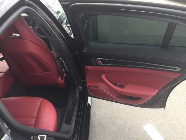 ポルシェ パナメーラ ４ Ｅハイブリッド プラチナ エディション ＰＤＫ ４ＷＤ R4年 (東海) 99