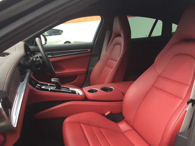 ポルシェ パナメーラ ４ Ｅハイブリッド プラチナ エディション ＰＤＫ ４ＷＤ R4年 (東海) 99