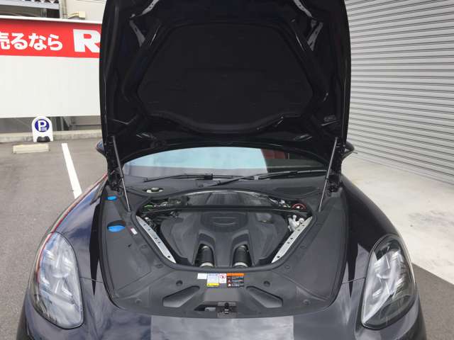 ポルシェ パナメーラ ４ Ｅハイブリッド プラチナ エディション ＰＤＫ ４ＷＤ R4年 (東海) 99