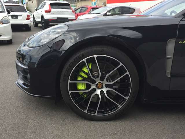 ポルシェ パナメーラ ４ Ｅハイブリッド プラチナ エディション ＰＤＫ ４ＷＤ R4年 (東海) 99