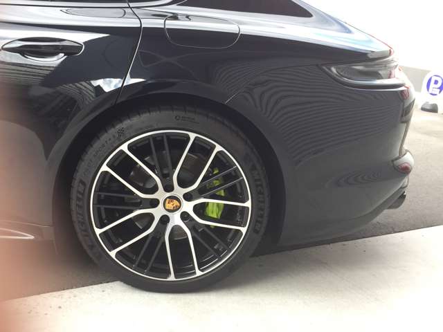 ポルシェ パナメーラ ４ Ｅハイブリッド プラチナ エディション ＰＤＫ ４ＷＤ R4年 (東海) 99