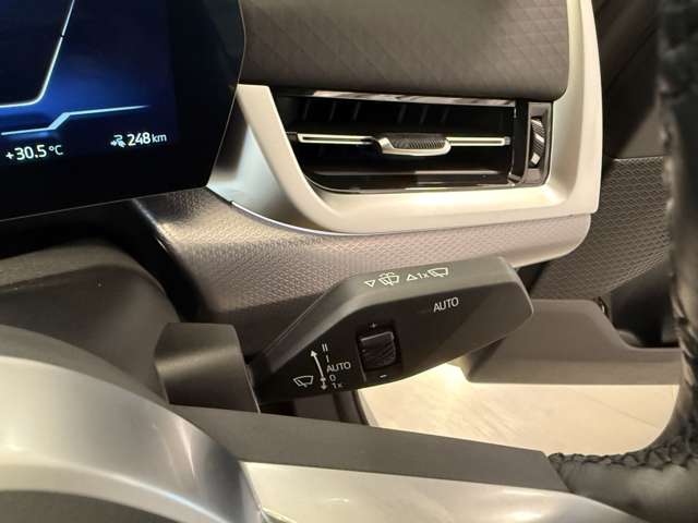 ＢＭＷ ｉＸ２ Ｘドライブ３０ Ｍスポーツ ４ＷＤ R6年 (関東) 99