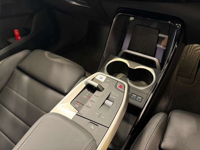 ＢＭＷ ｉＸ２ Ｘドライブ３０ Ｍスポーツ ４ＷＤ R6年 (関東) 99