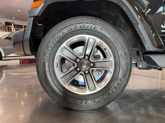 ジープ ラングラー　アンリミテッド アンリミテッド サハラ ２．０Ｌ ４ＷＤ R4年 (関東) 99