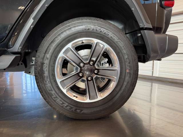 ジープ ラングラー　アンリミテッド アンリミテッド サハラ ２．０Ｌ ４ＷＤ R4年 (関東) 99