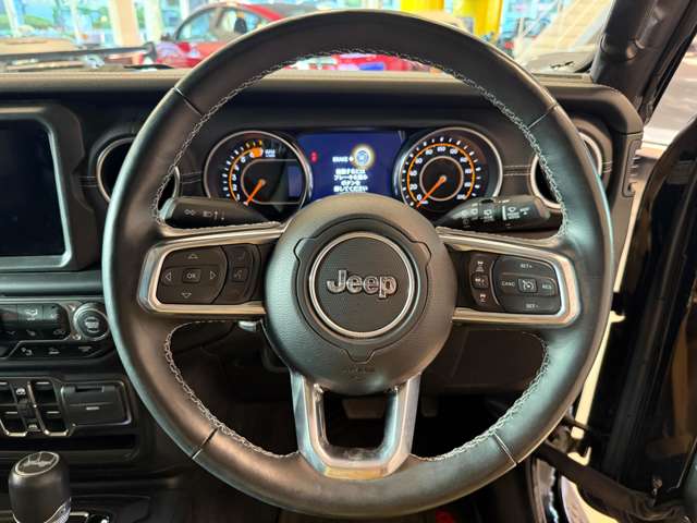 ジープ ラングラー　アンリミテッド アンリミテッド サハラ ２．０Ｌ ４ＷＤ R4年 (関東) 99