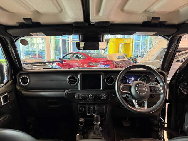 ジープ ラングラー　アンリミテッド アンリミテッド サハラ ２．０Ｌ ４ＷＤ R4年 (関東) 99