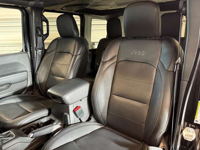 ジープ ラングラー　アンリミテッド アンリミテッド サハラ ２．０Ｌ ４ＷＤ R4年 (関東) 99