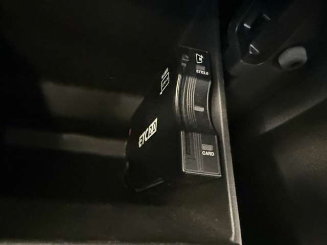 ジープ ラングラー　アンリミテッド アンリミテッド サハラ ２．０Ｌ ４ＷＤ R4年 (関東) 99