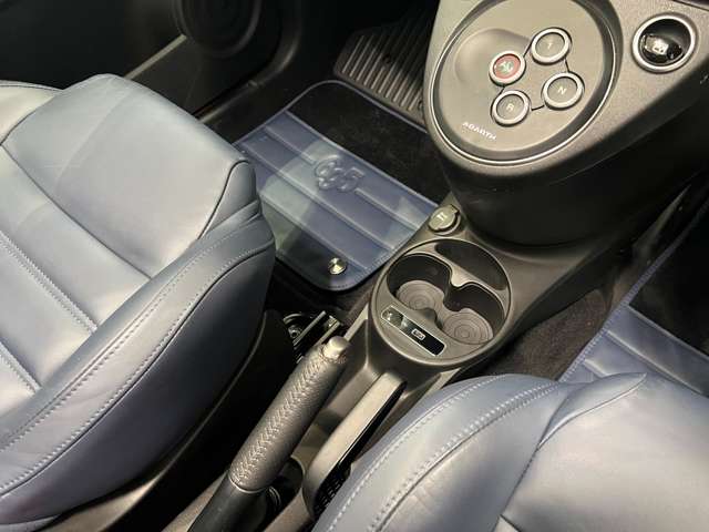 アバルト ６９５Ｃリヴァーレ １．４ R1年 (関東) 99