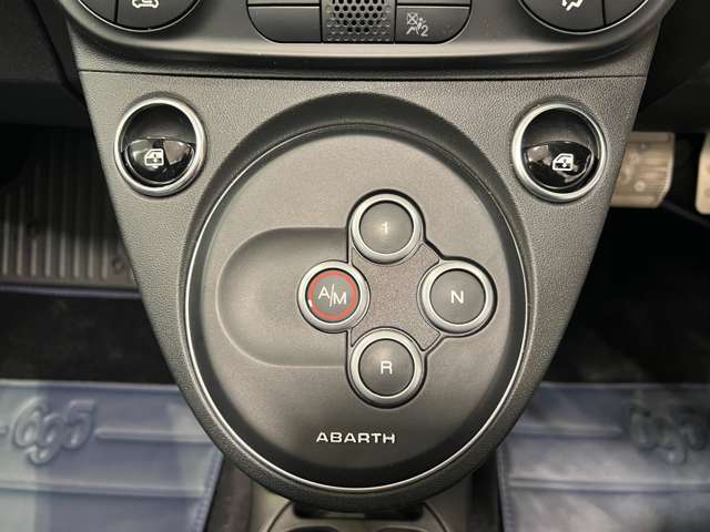 アバルト ６９５Ｃリヴァーレ １．４ R1年 (関東) 99