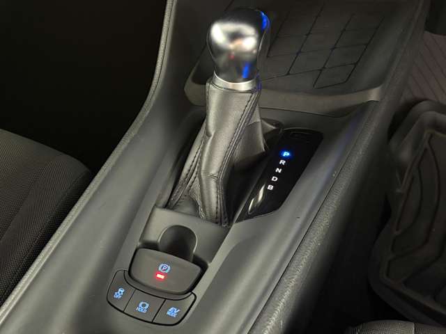 トヨタ Ｃ−ＨＲ ハイブリッド １．８ Ｓ R1年 (東北) 99