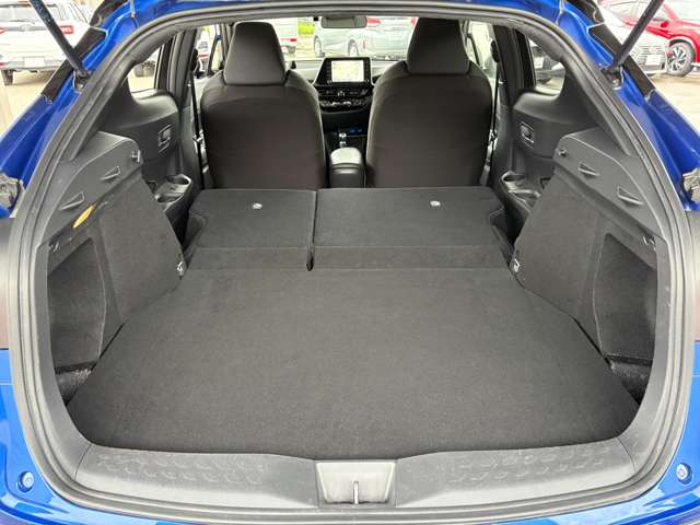 トヨタ Ｃ−ＨＲ ハイブリッド １．８ Ｓ R1年 (東北) 99