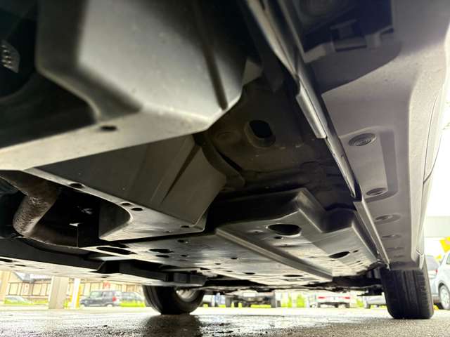 トヨタ Ｃ−ＨＲ ハイブリッド １．８ Ｓ R1年 (東北) 99