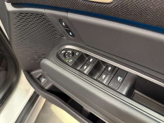 ミニ ミニカントリーマン Ｅ R6年 (関東) 99