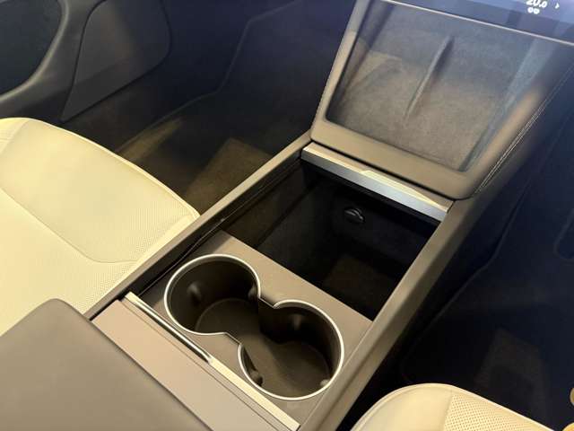 テスラ モデル３ ロングレンジ R6年 (関東) 99