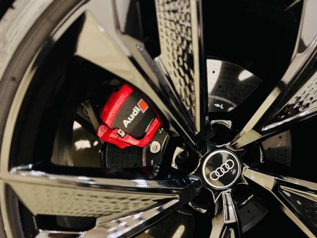 アウディ ＲＳ７　スポーツバック ４．０ ４ＷＤ R4年 (東海) 99