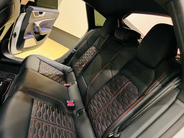 アウディ ＲＳ７　スポーツバック ４．０ ４ＷＤ R4年 (東海) 99
