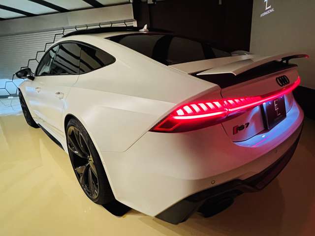 アウディ ＲＳ７　スポーツバック ４．０ ４ＷＤ R4年 (東海) 99