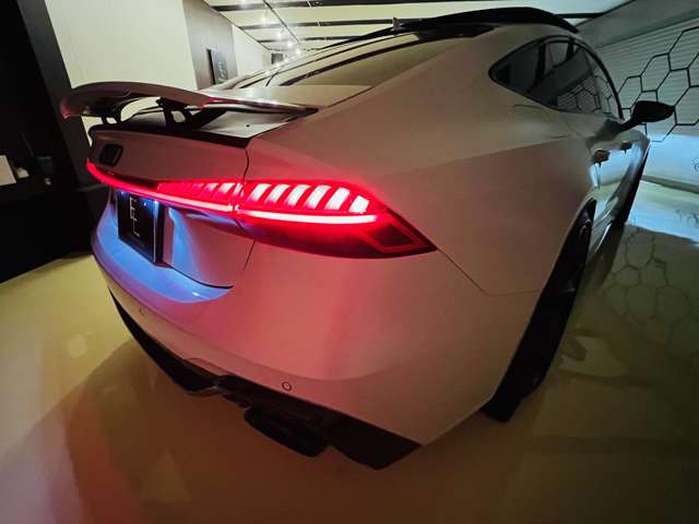 アウディ ＲＳ７　スポーツバック ４．０ ４ＷＤ R4年 (東海) 99